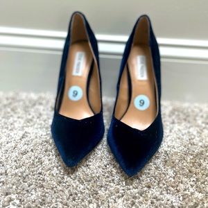 Velvet blue, pointed pumps by Steve Madden. Never worn!